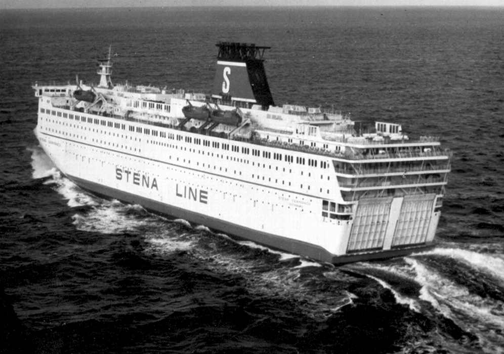 Prom pasażersko - samochodowy typu B494 STENA GERMANICA, oddany w 1987 r.